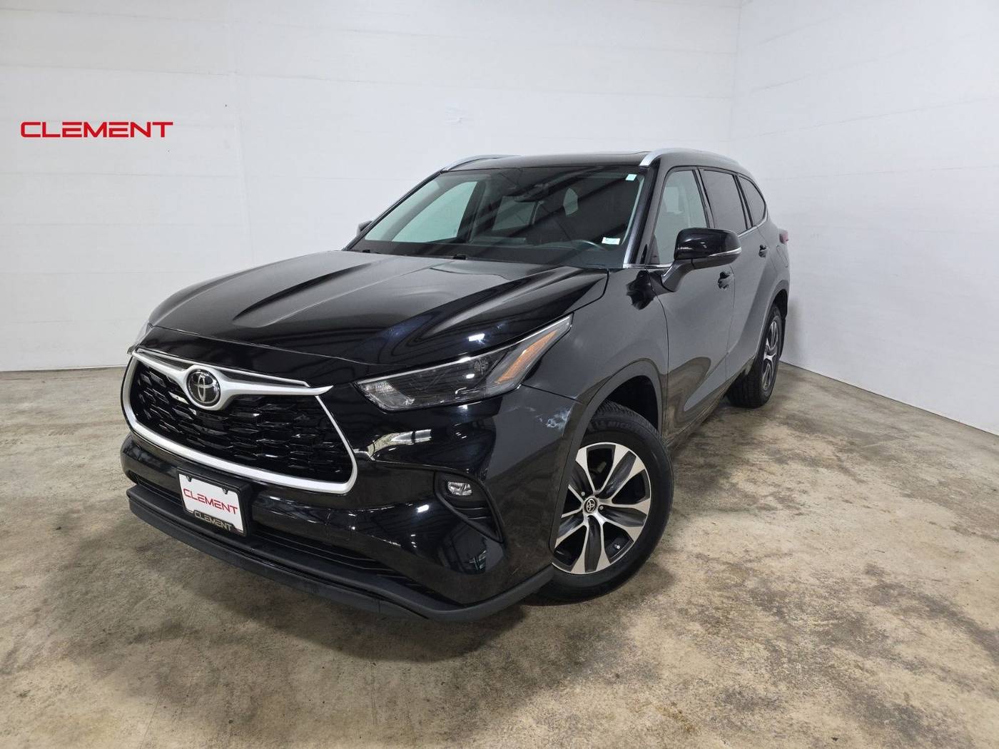 2022 Toyota Highlander XLE — SUV — 83,420 mi — Wentzville, MO