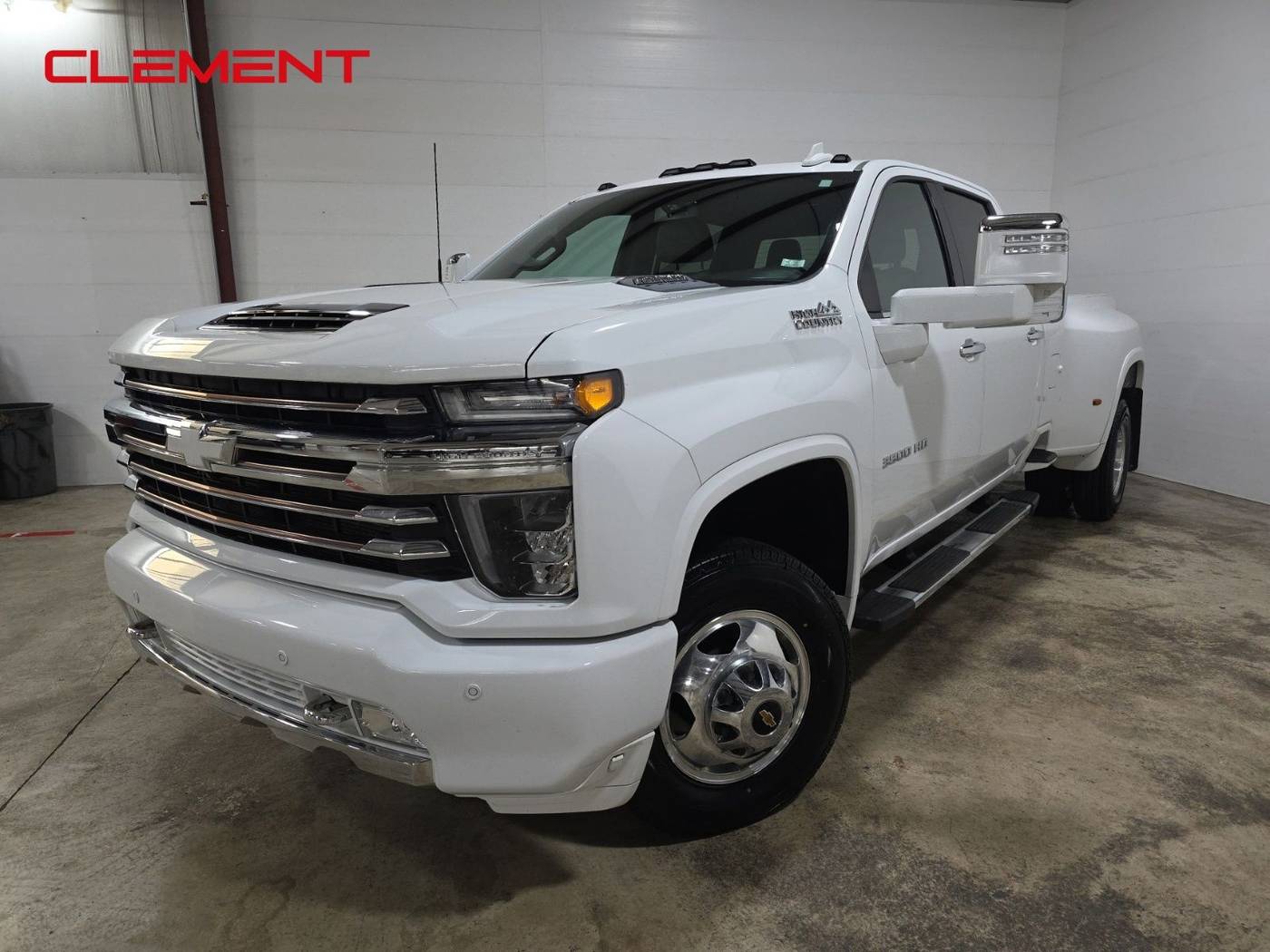2022 Chevrolet Silverado 3500HD High Country — Pickup Truck — 35,981 mi — Wentzville, MO