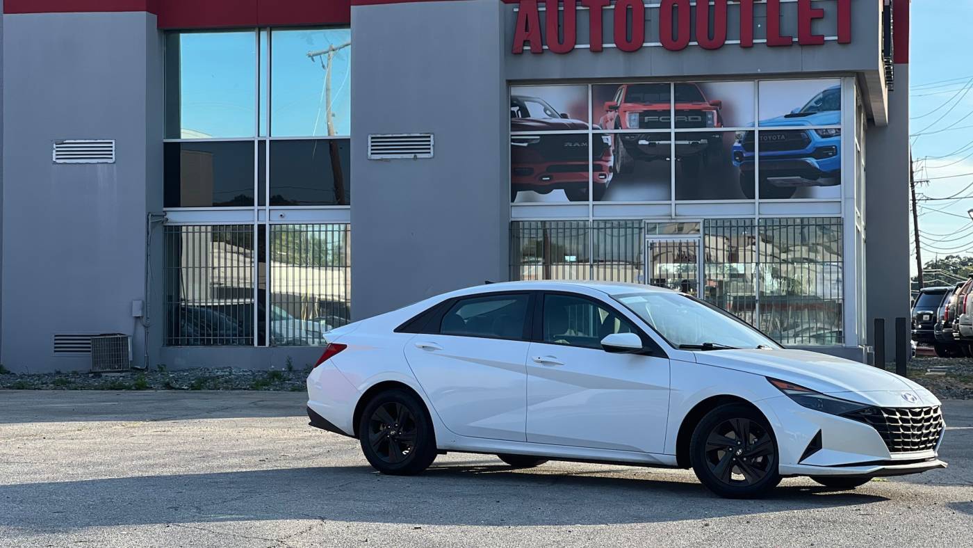 2022 Hyundai Elantra SEL — Sedan — 75,060 mi — Temple Hills, MD