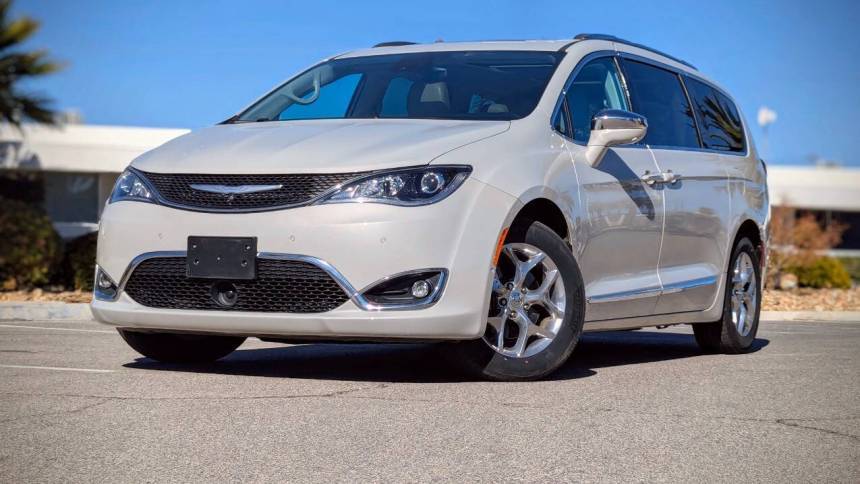 2017 Chrysler Pacifica Limited — Minivan — 92,730 mi — Las Vegas, NV