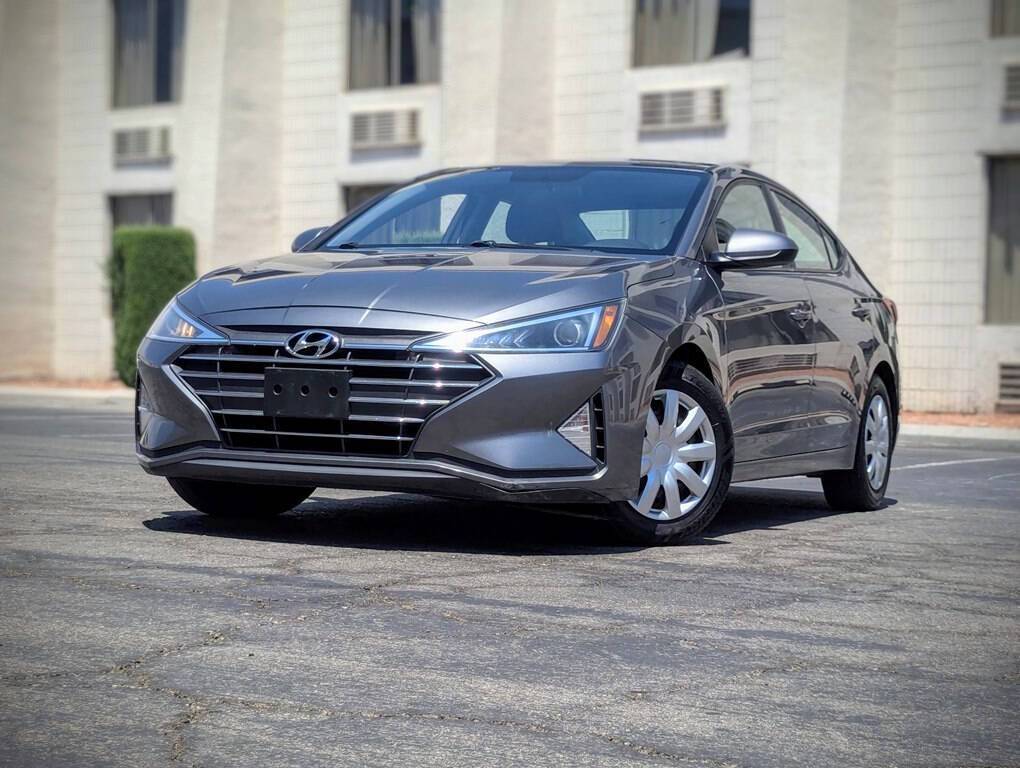 2019 Hyundai Elantra SE — Sedan — 69,475 mi — Las Vegas, NV