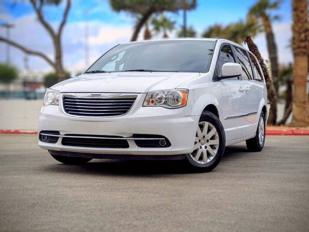 2016 Chrysler Town & Country Touring — Minivan — 97,709 mi — Las Vegas, NV