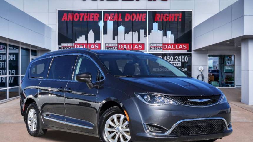 2018 Chrysler Pacifica Touring L — Minivan — 70,953 mi — Dallas, TX