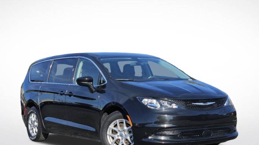 2022 Chrysler Voyager LX — Minivan — 62,844 mi — Dallas, TX