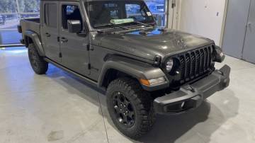 New 2023 Jeep Gladiator Willys 4×4 Crew Cab in Pinedale #NP758