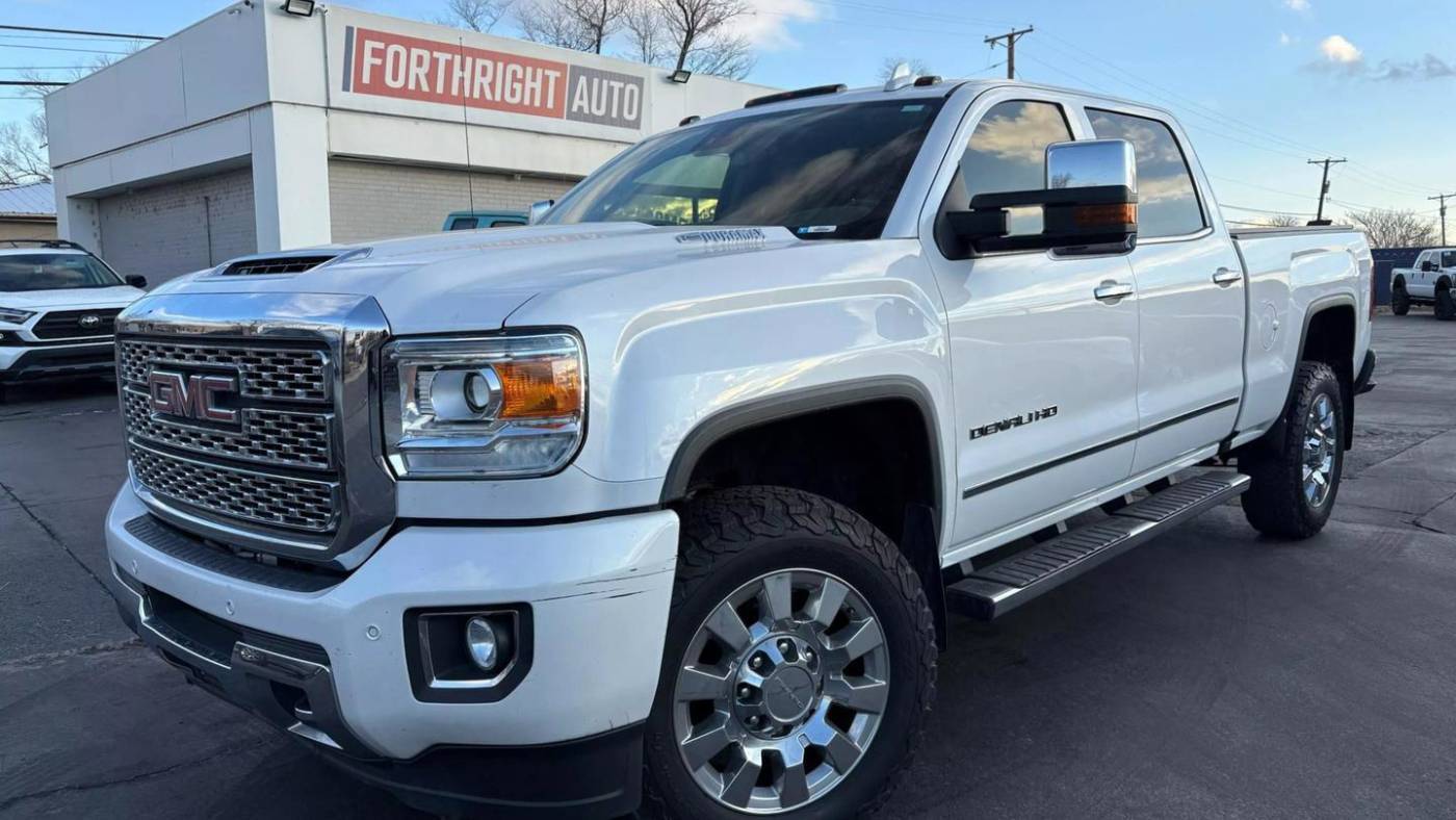 2019 GMC Sierra 2500HD Denali — Pickup Truck — 77,712 mi — Albuquerque, NM