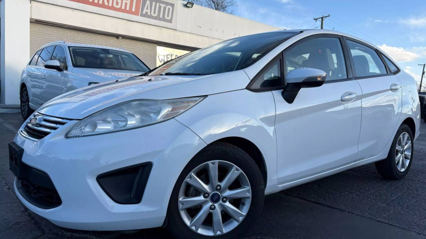 2013 Ford Fiesta SE — Sedan — 48,467 mi — Albuquerque, NM