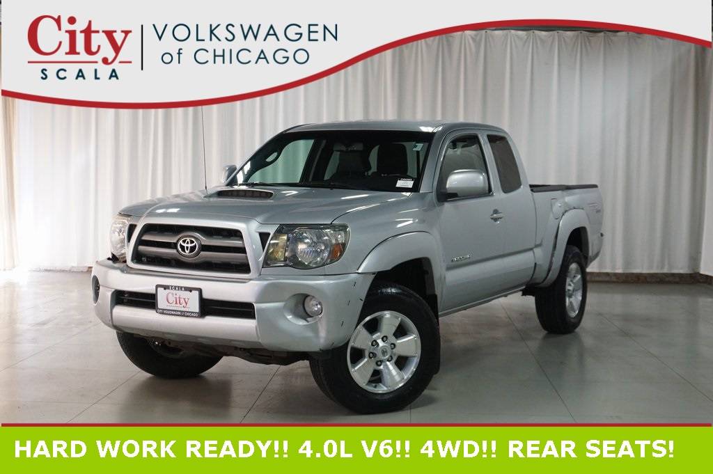2010 Toyota Tacoma Base — Pickup Truck — 151,586 mi — Chicago, IL
