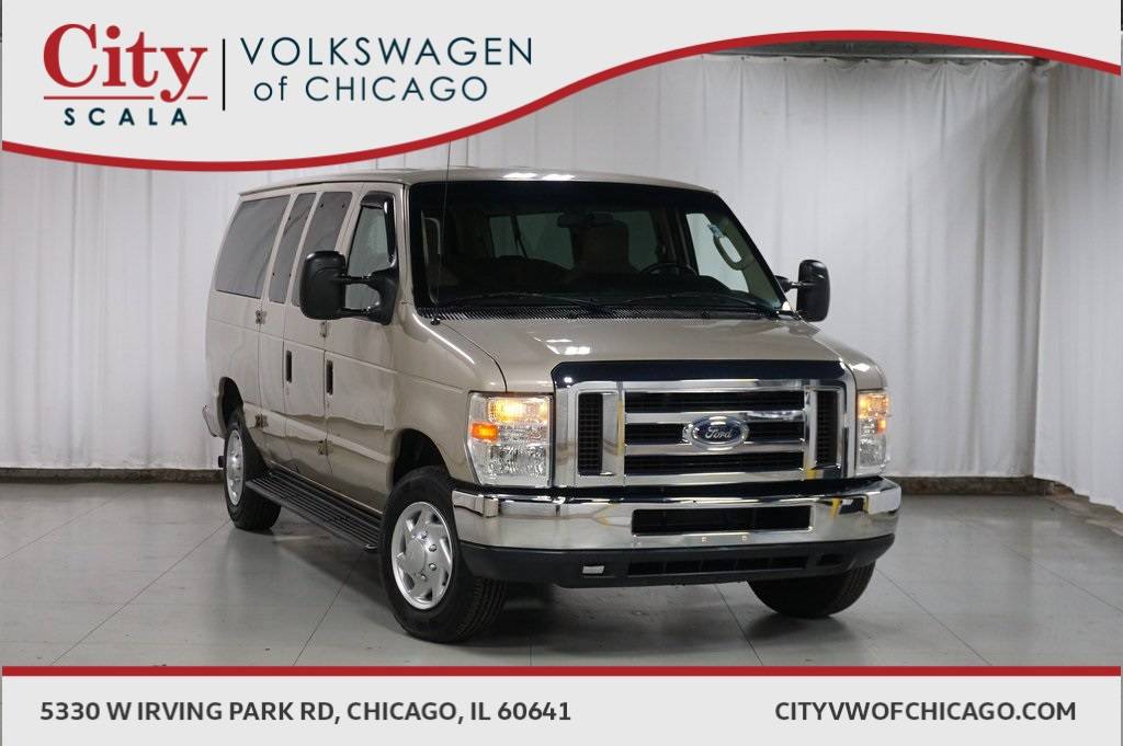 2011 Ford Econoline Wagon E-350 Super Duty XLT — Passenger Van — 137,755 mi — Chicago, IL