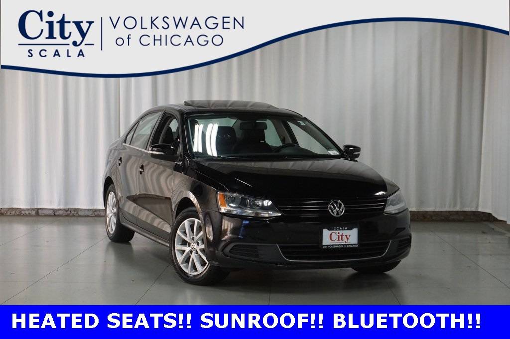 2013 Volkswagen Jetta SE — Sedan — 102,186 mi — Chicago, IL