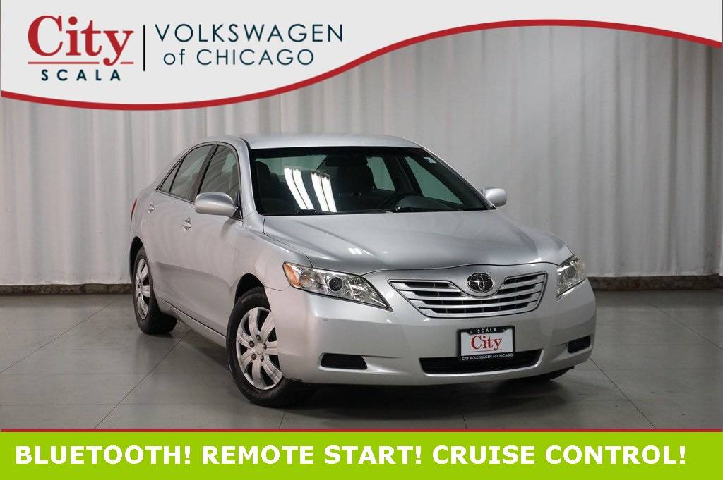 2008 Toyota Camry LE — Sedan — 118,093 mi — Chicago, IL