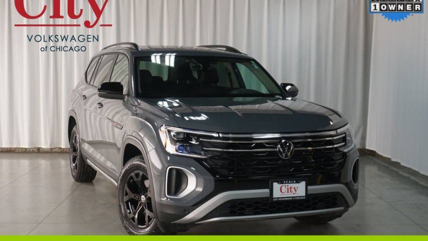 2024 Volkswagen Atlas Peak Edition SE with Technology — SUV — 10,869 mi — Chicago, IL