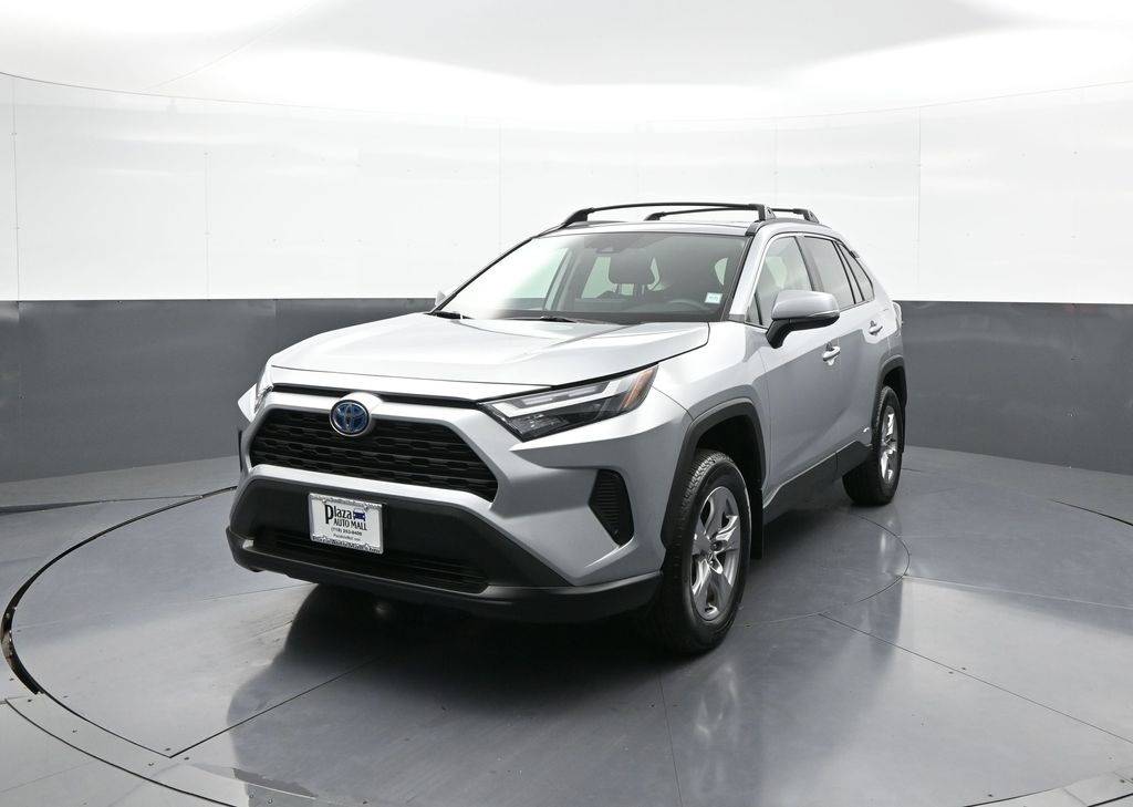 2024 Toyota RAV4 Hybrid XLE — SUV — 10,604 mi — Brooklyn, NY