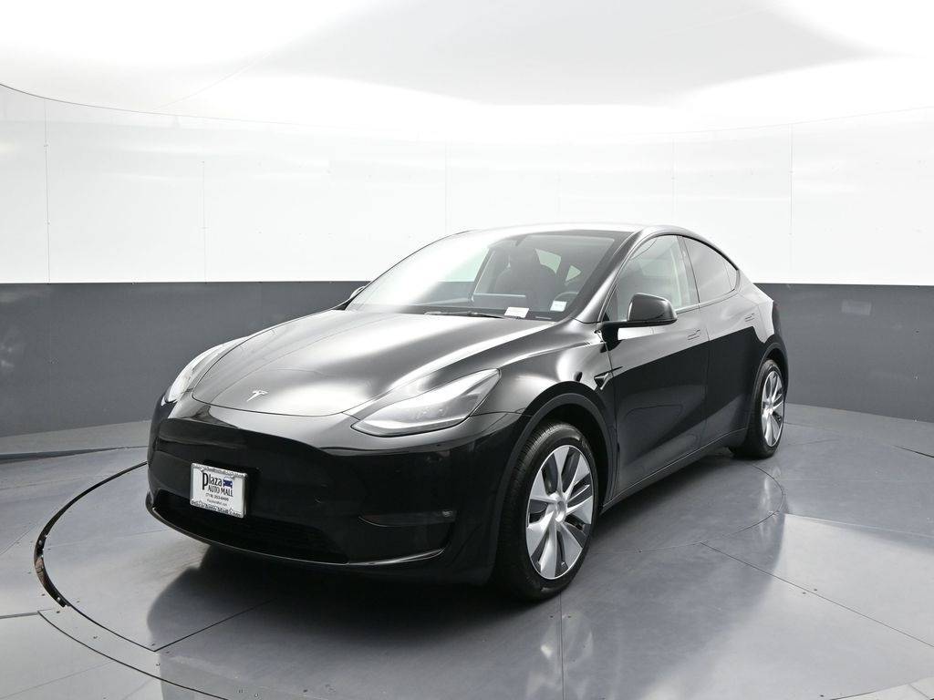 2023 Tesla Model Y Long Range — SUV — 26,971 mi — Brooklyn, NY
