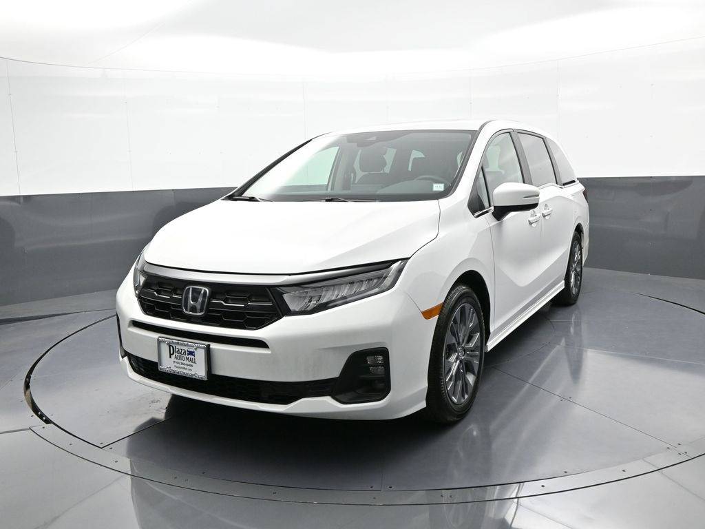 2025 Honda Odyssey Touring — Minivan — 1,618 mi — Brooklyn, NY