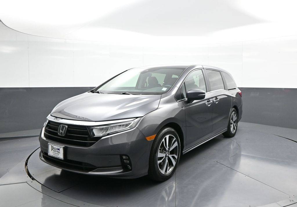 2024 Honda Odyssey Touring — Minivan — 14,200 mi — Brooklyn, NY