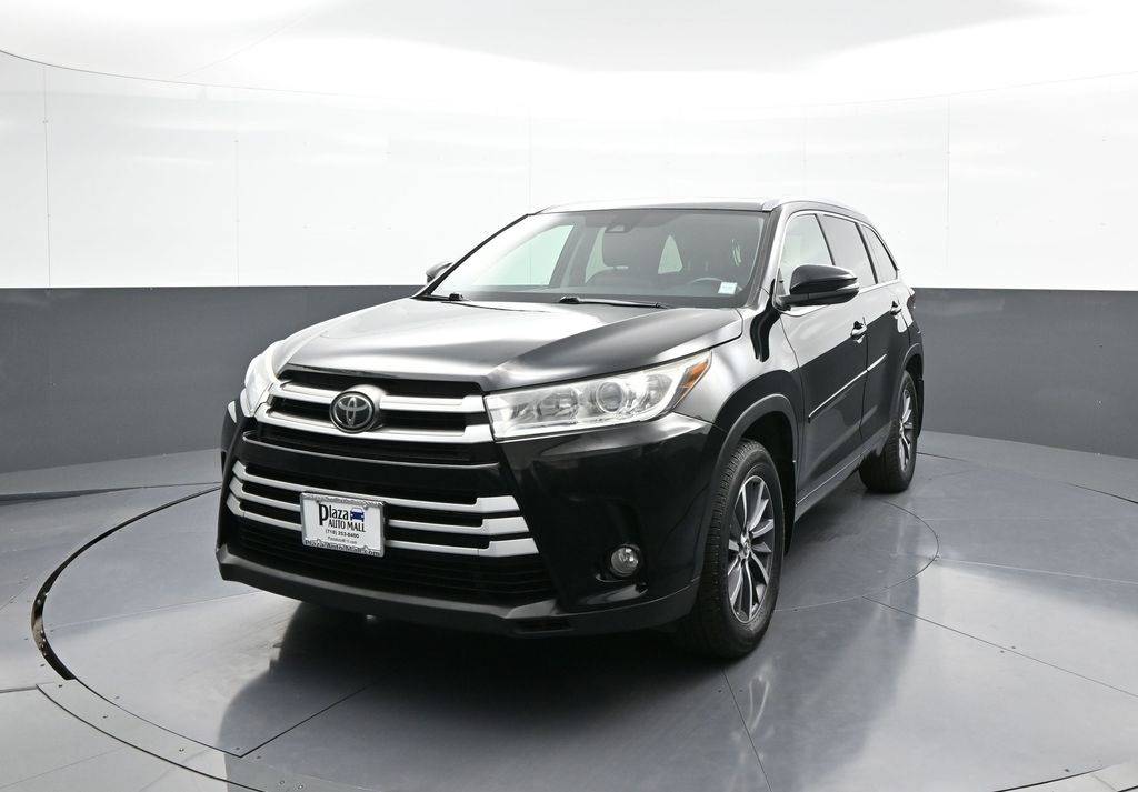 2017 Toyota Highlander XLE — SUV — 111,286 mi — Brooklyn, NY