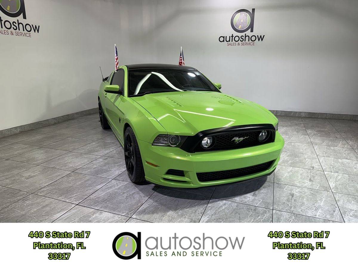 2013 Ford Mustang GT — Coupe — 90,200 mi — Fort Lauderdale,, FL