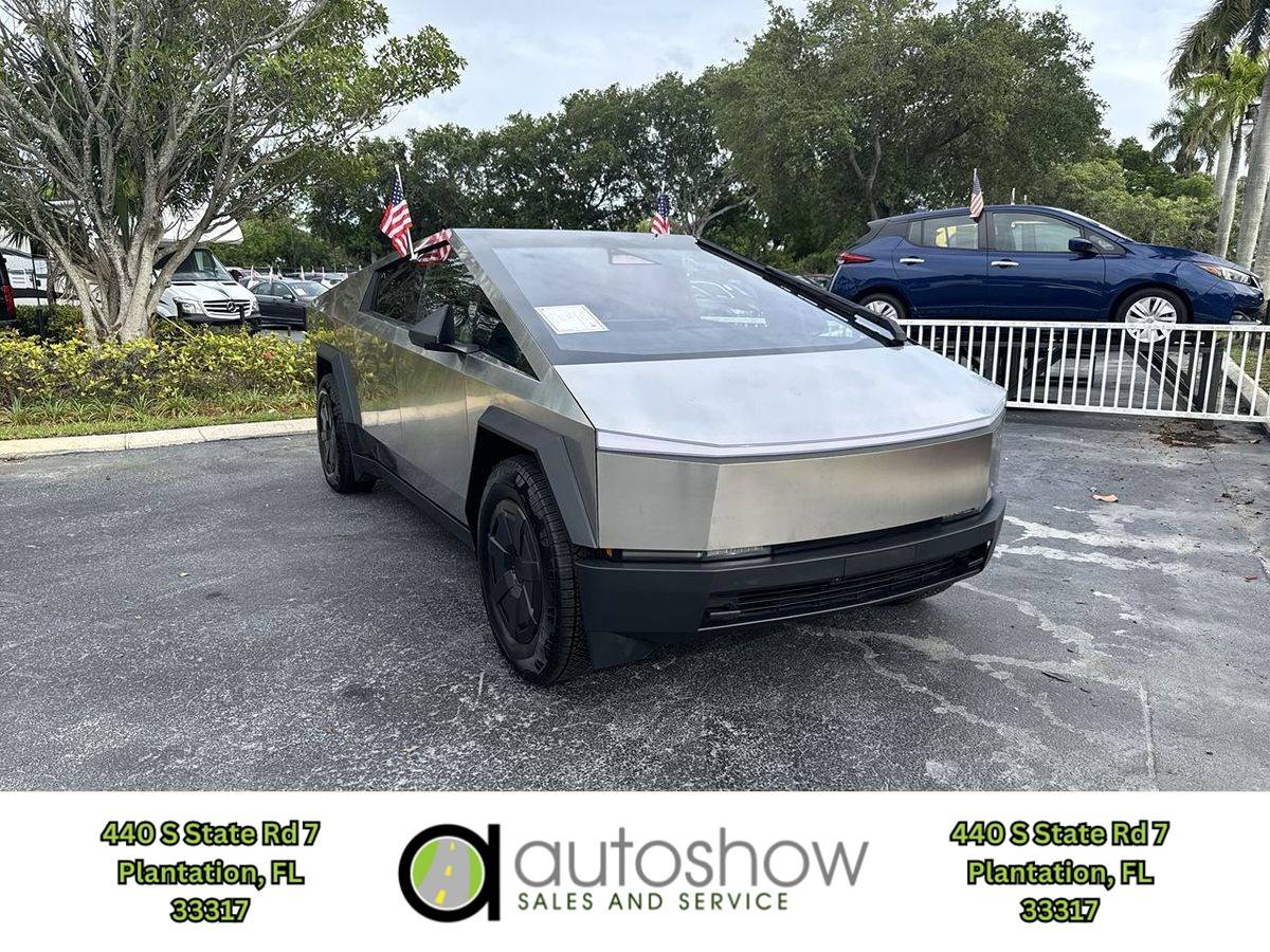 2024 Tesla Cybertruck Standard — Pickup Truck — 2,507 mi — Fort Lauderdale,, FL