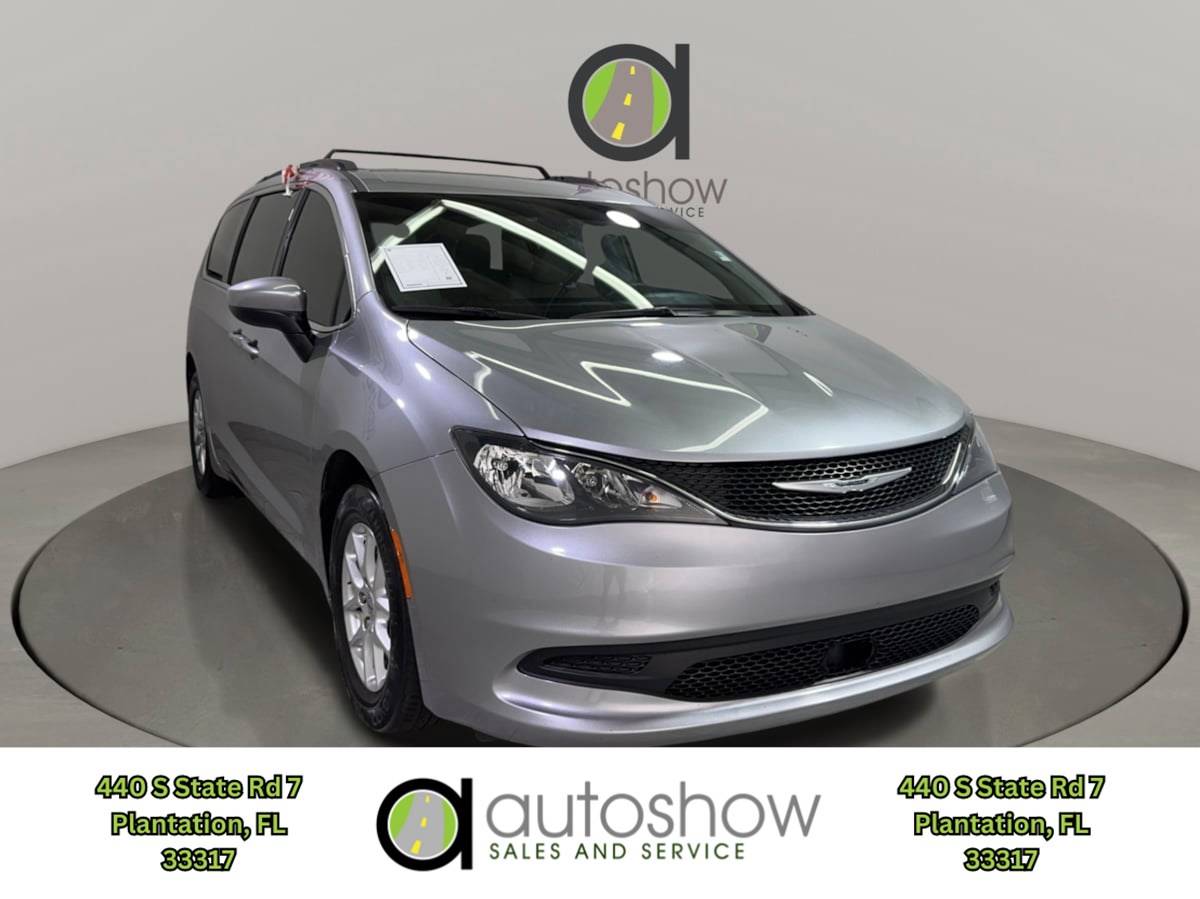 2021 Chrysler Voyager LXI — Minivan — 89,517 mi — Fort Lauderdale,, FL