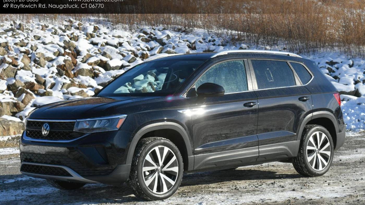 2024 Volkswagen Taos SE — SUV — 19,900 mi — Naugatuck, CT