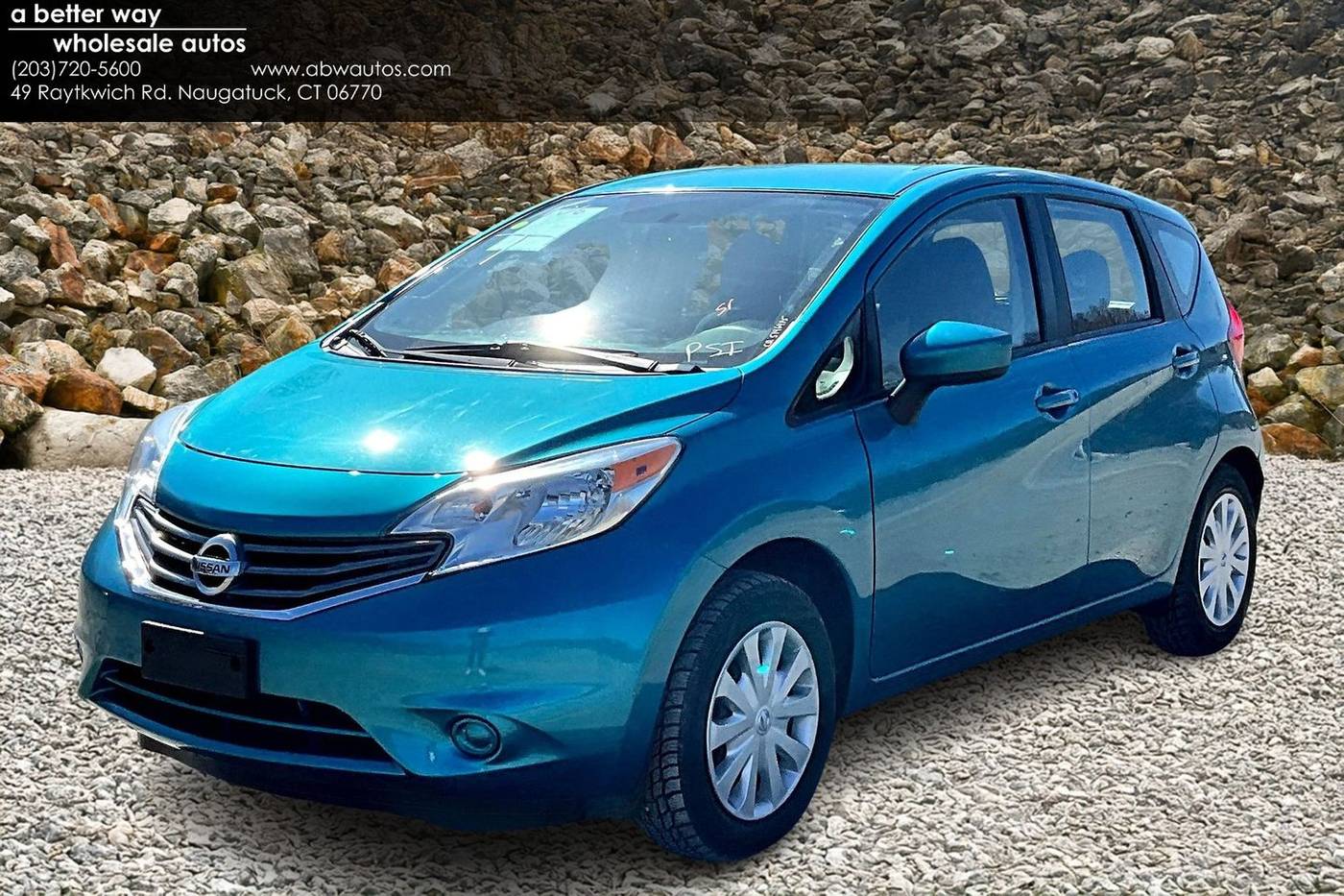2015 Nissan Versa 1.6 SV — Hatchback — 76,959 mi — Naugatuck, CT