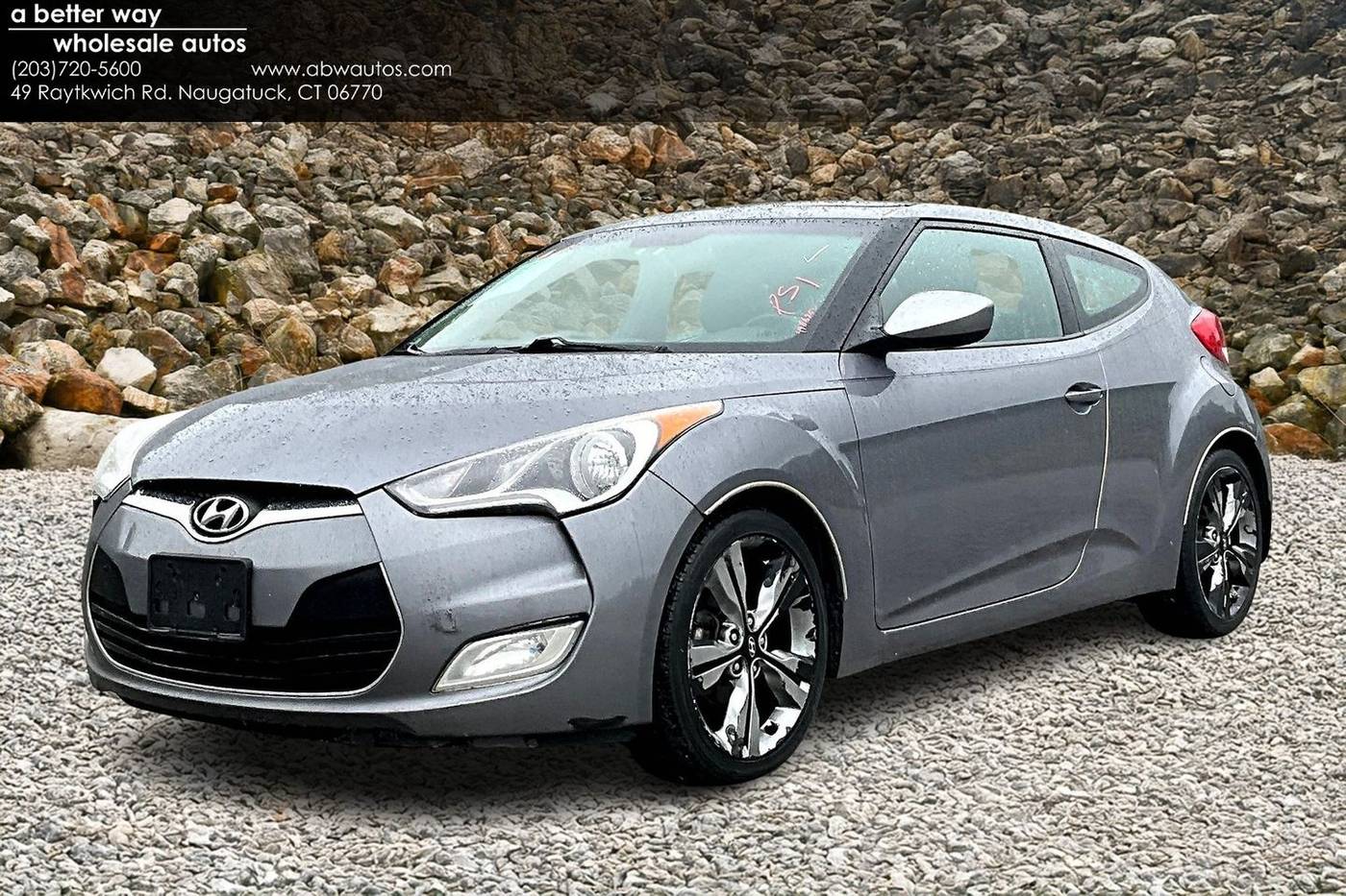2016 Hyundai Veloster Base — Hatchback — 111,565 mi — Naugatuck, CT