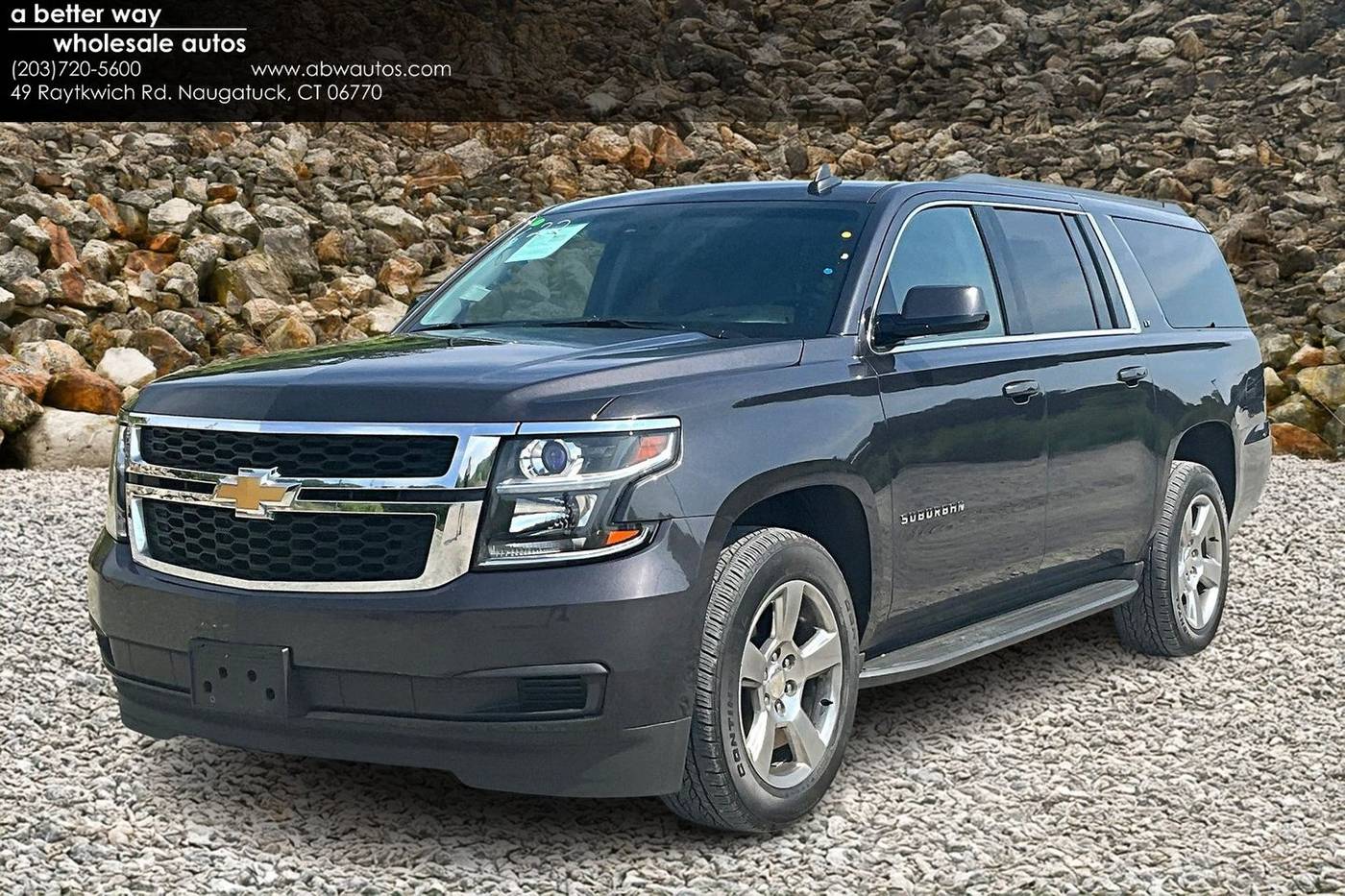 2017 Chevrolet Suburban LT — SUV — 95,190 mi — Naugatuck, CT