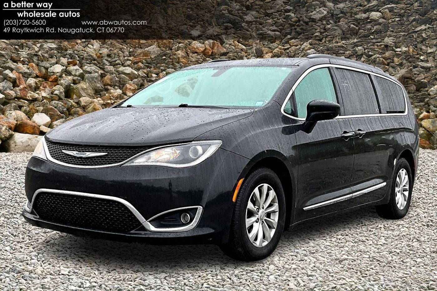 2017 Chrysler Pacifica Touring L — Minivan — 88,238 mi — Naugatuck, CT