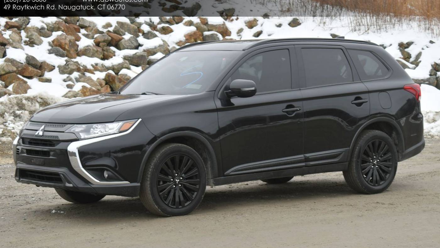 2020 Mitsubishi Outlander LE