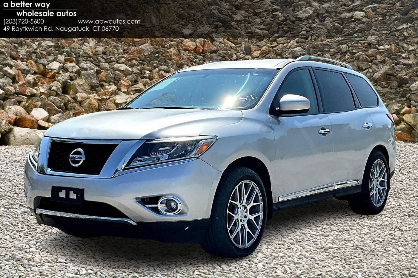 2015 Nissan Pathfinder SL — SUV — 61,097 mi — Naugatuck, CT