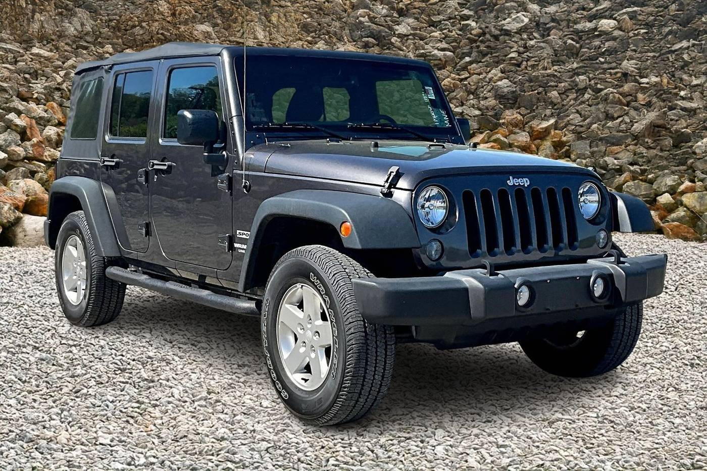 2016 Jeep Wrangler Sport — SUV — 59,215 mi — Naugatuck, CT