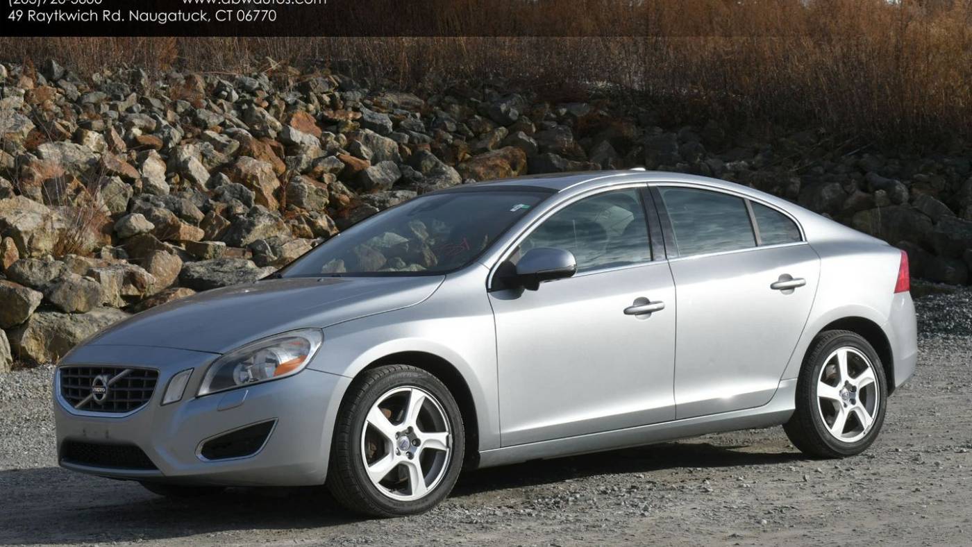 2013 Volvo S60 Premier Plus — Sedan — 101,800 mi — Naugatuck, CT