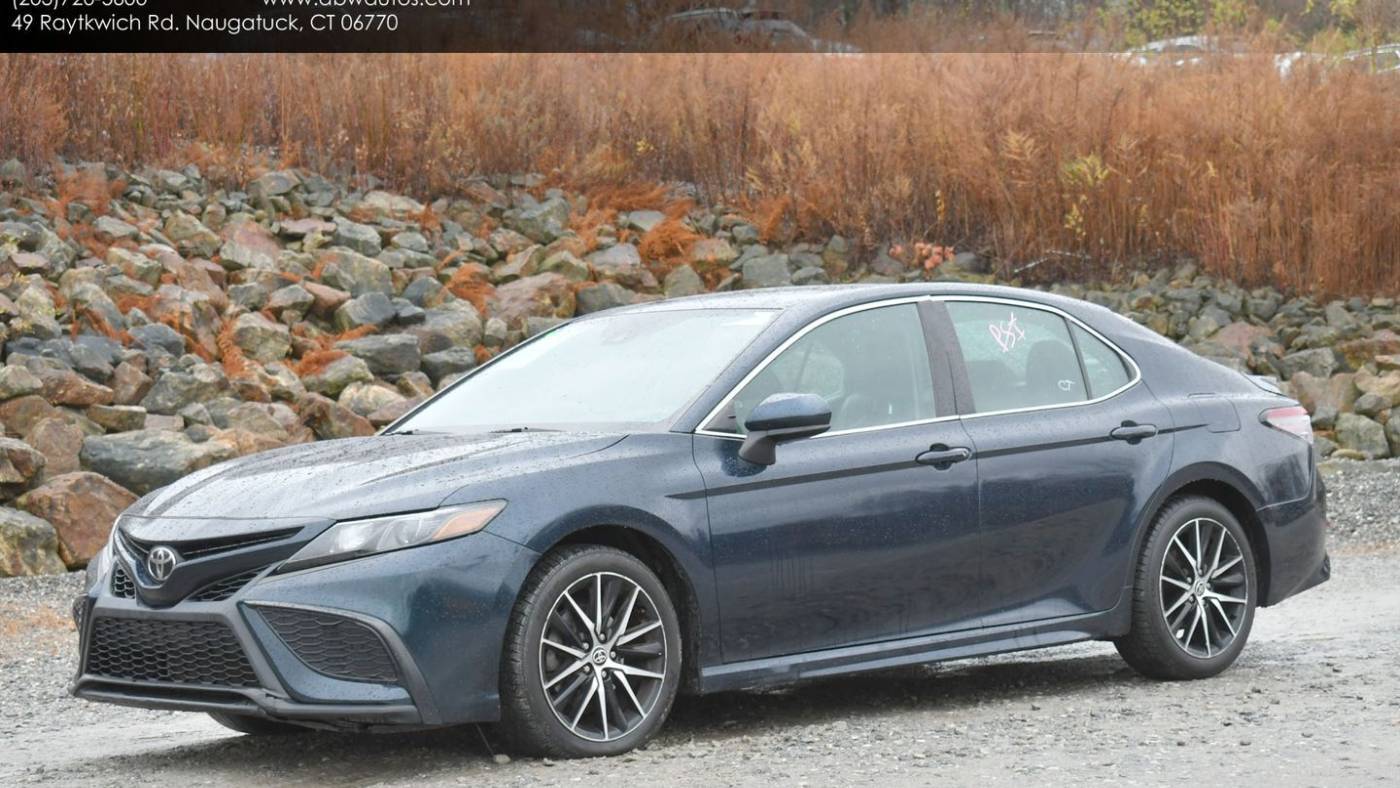 2021 Toyota Camry SE — Sedan — 80,200 mi — Naugatuck, CT