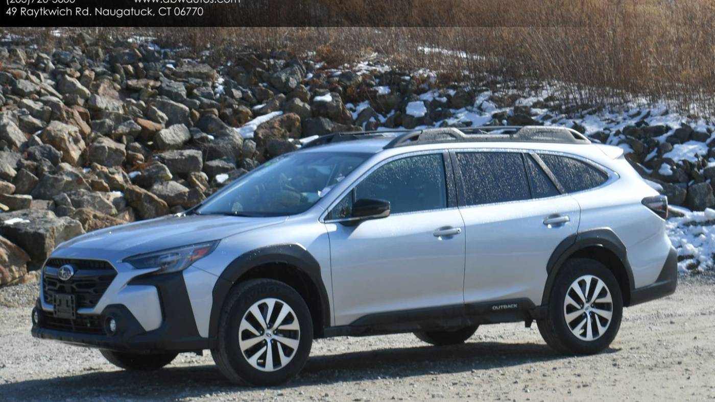 2023 Subaru Outback Premium — SUV — 42,100 mi — Naugatuck, CT
