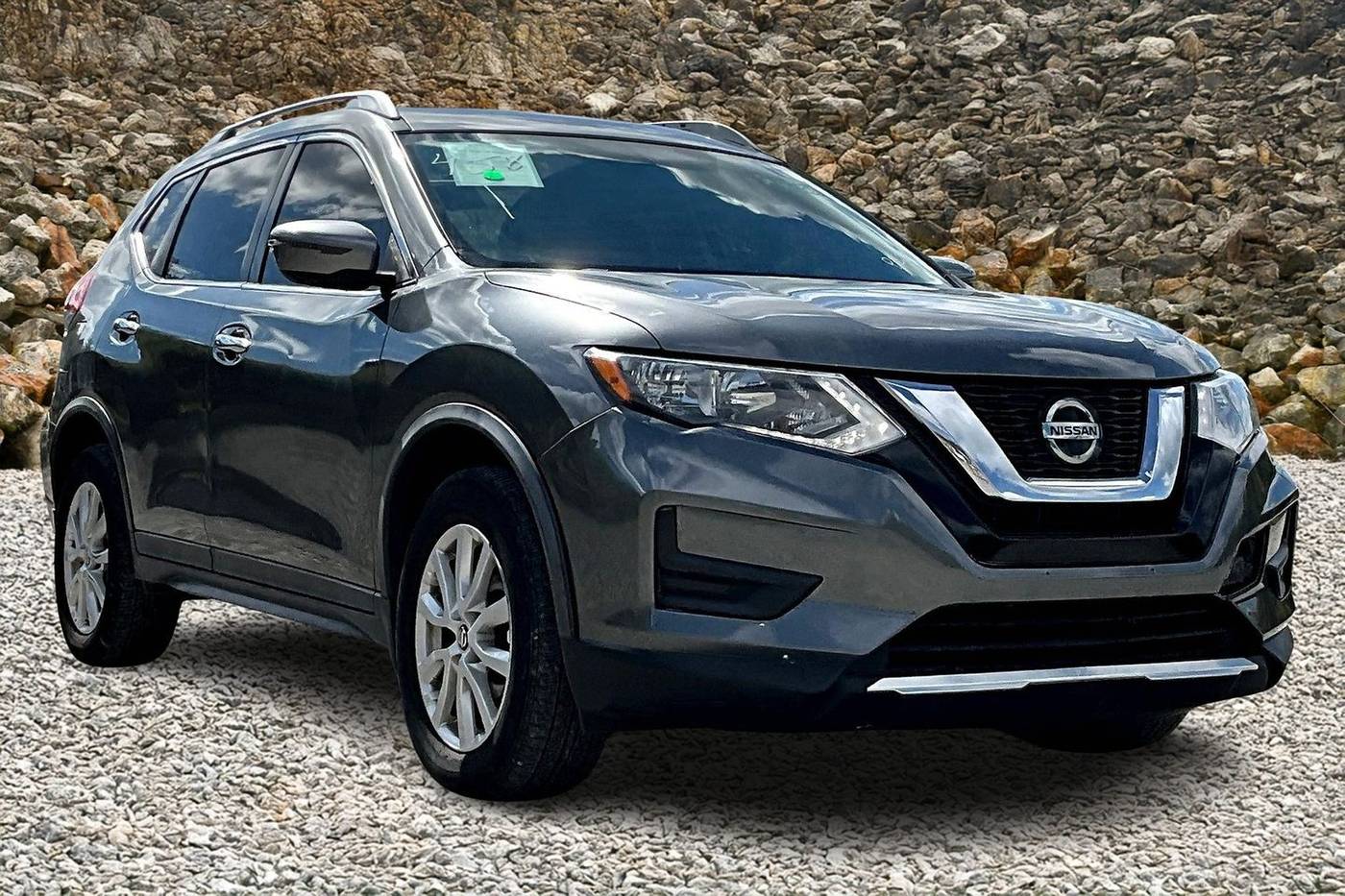 2018 Nissan Rogue SV — SUV — 73,996 mi — Naugatuck, CT