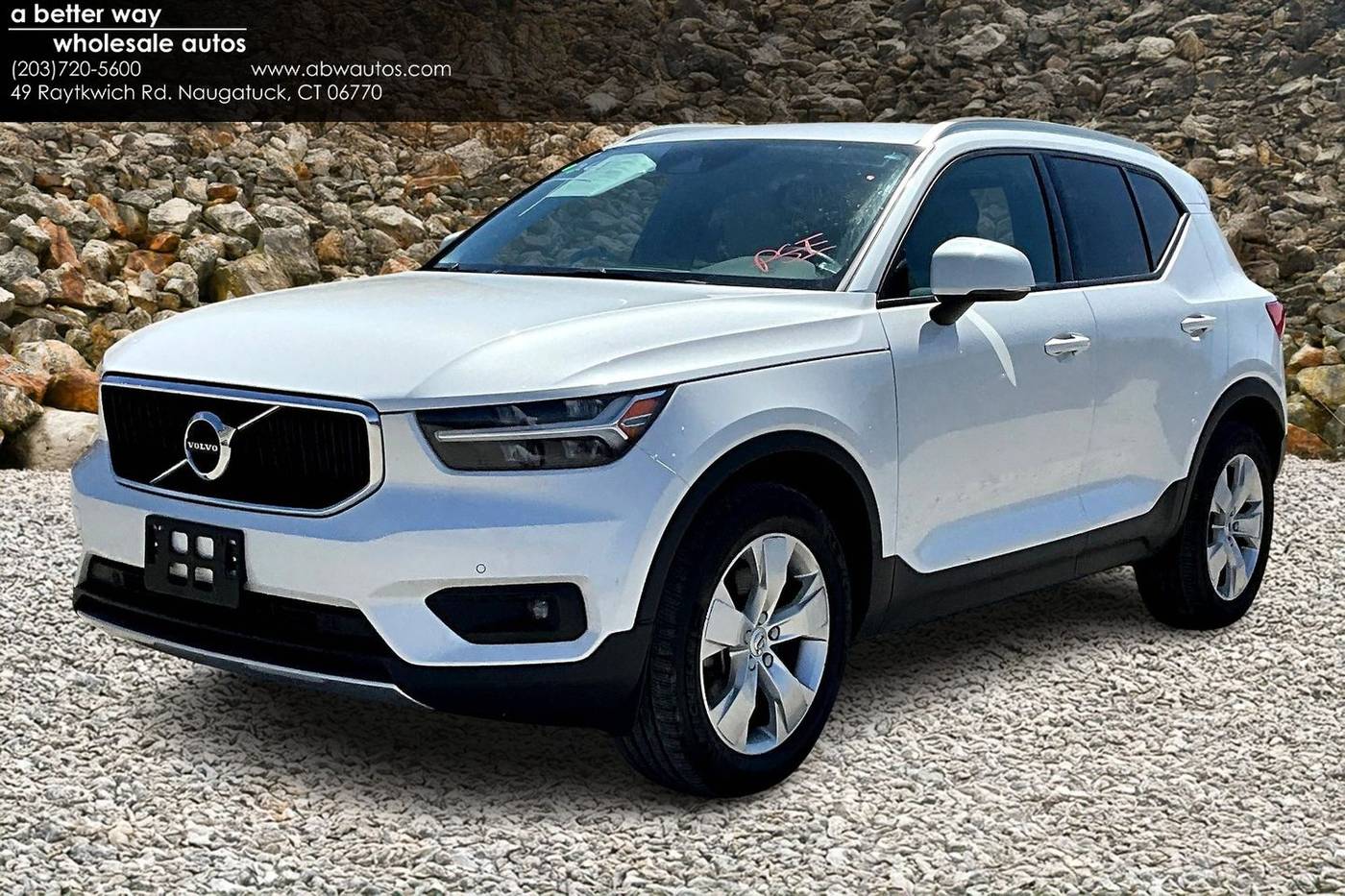 2022 Volvo XC40 Momentum — SUV — 81,623 mi — Naugatuck, CT