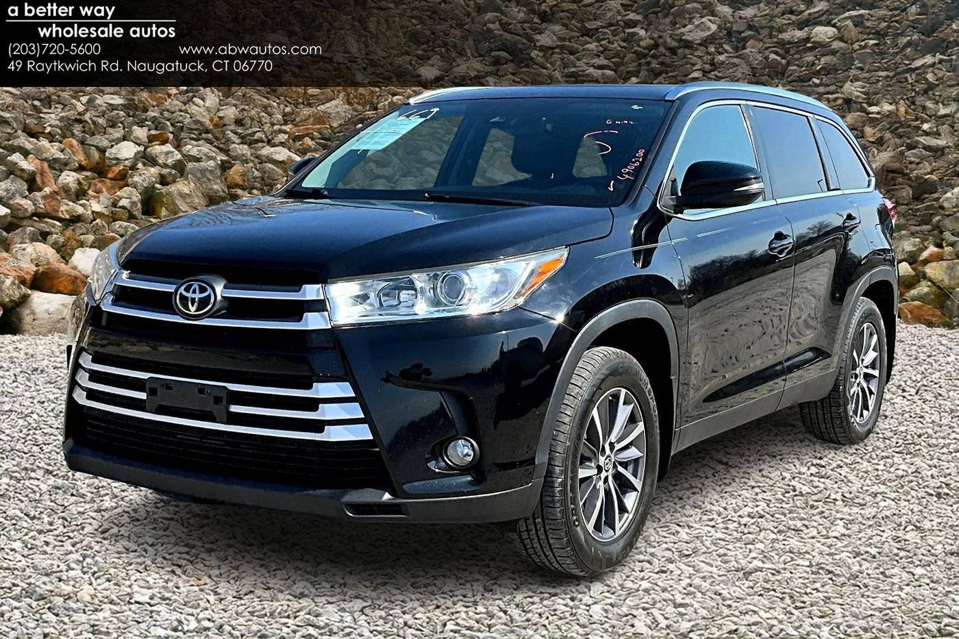 2019 Toyota Highlander SE V6 — SUV — 101,020 mi — Naugatuck, CT