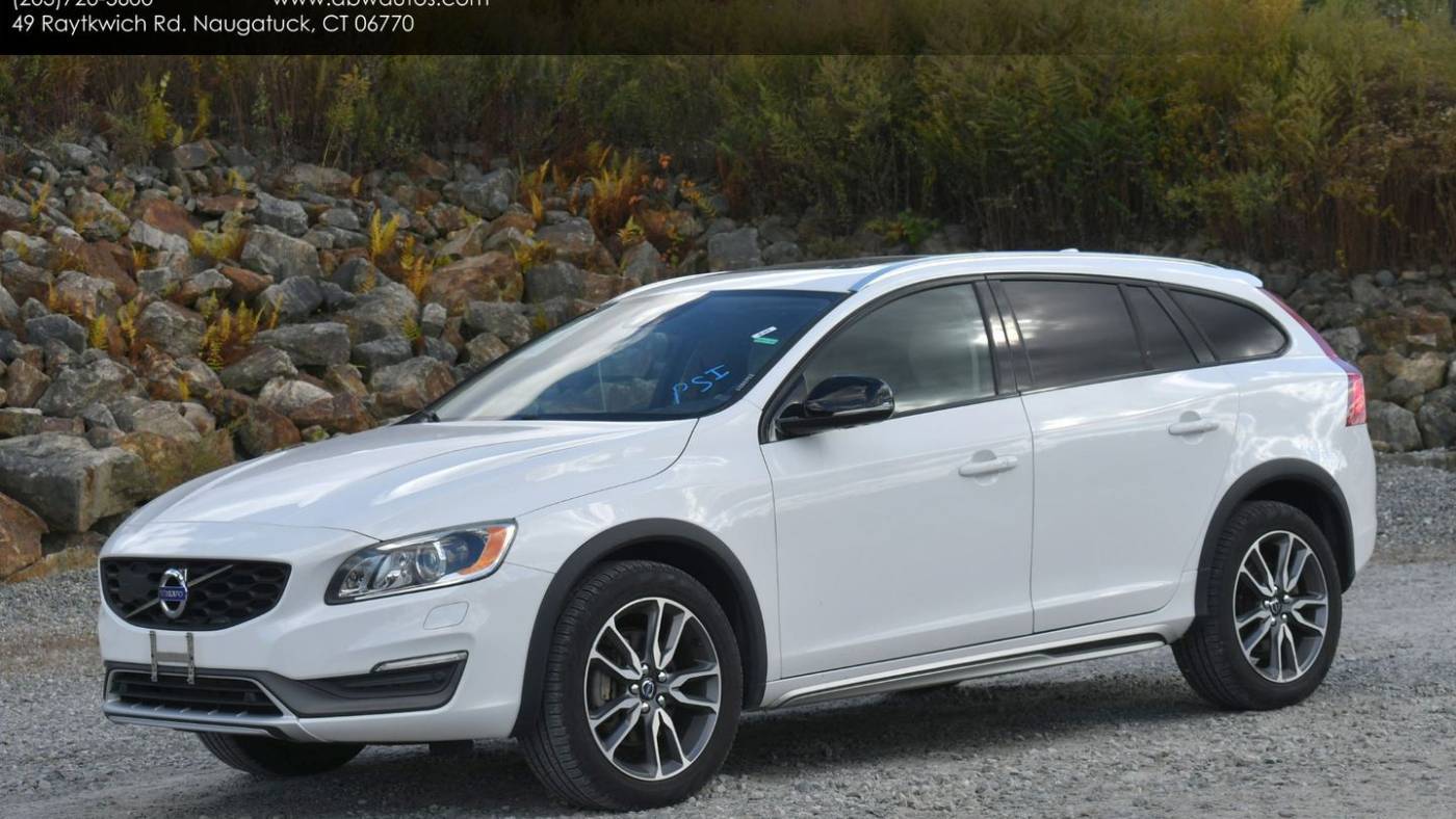 2015 Volvo V60 Cross Country T5 Platinum — Wagon — 87,400 mi — Naugatuck, CT