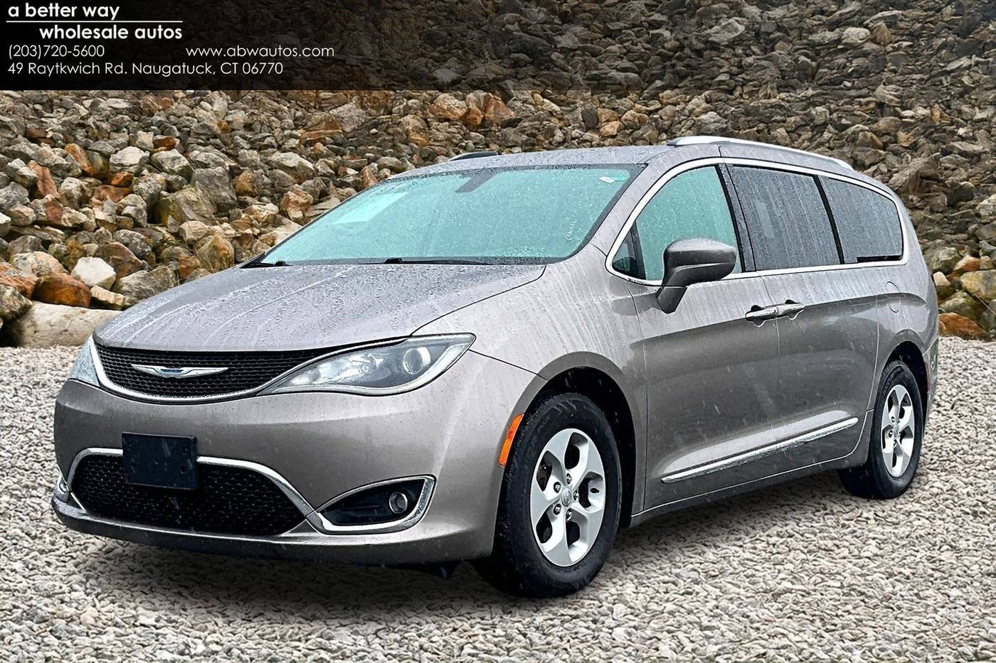 2017 Chrysler Pacifica Touring L Plus — Minivan — 94,856 mi — Naugatuck, CT
