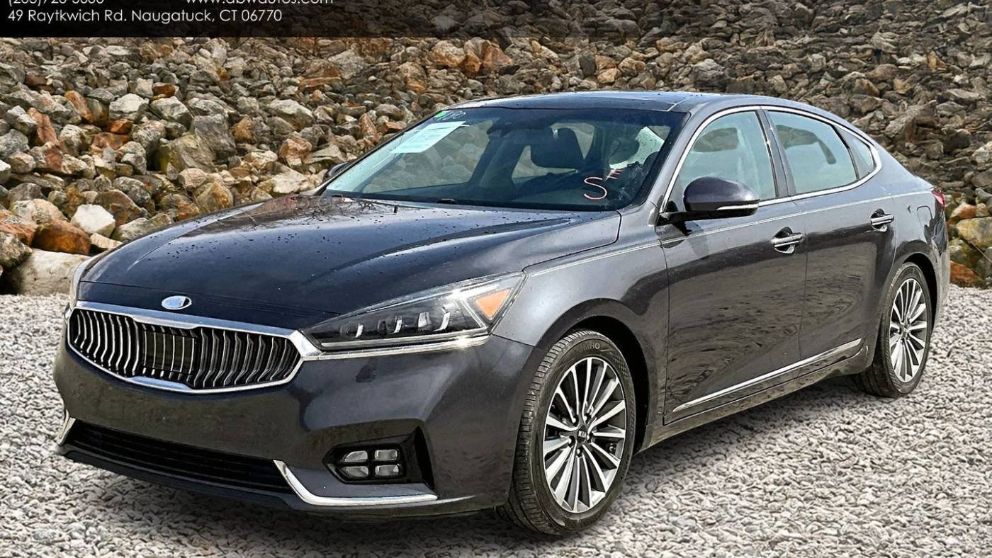 2017 Kia Cadenza Technology
