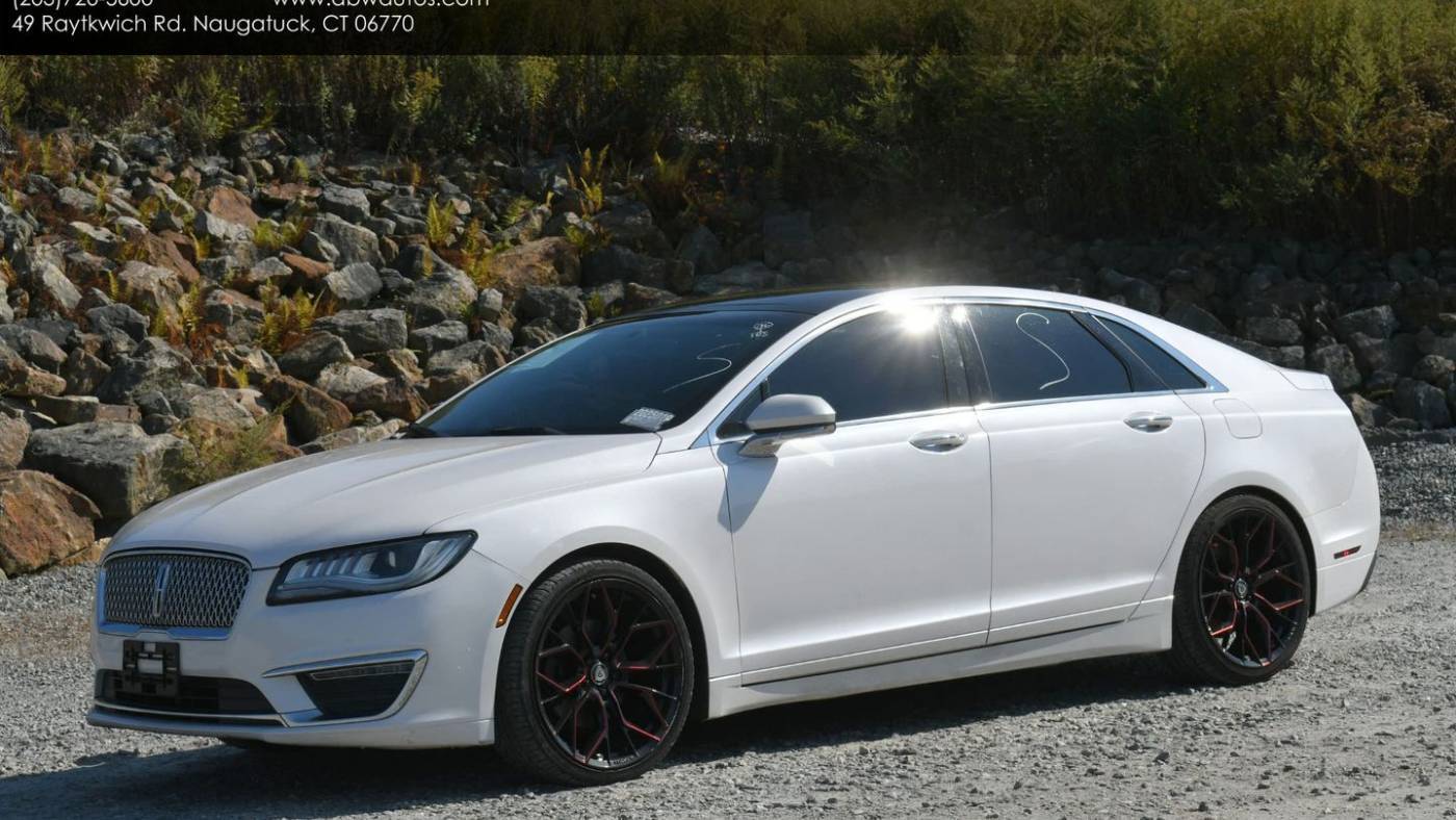 2017 Lincoln MKZ Hybrid Reserve — Sedan — 100,200 mi — Naugatuck, CT