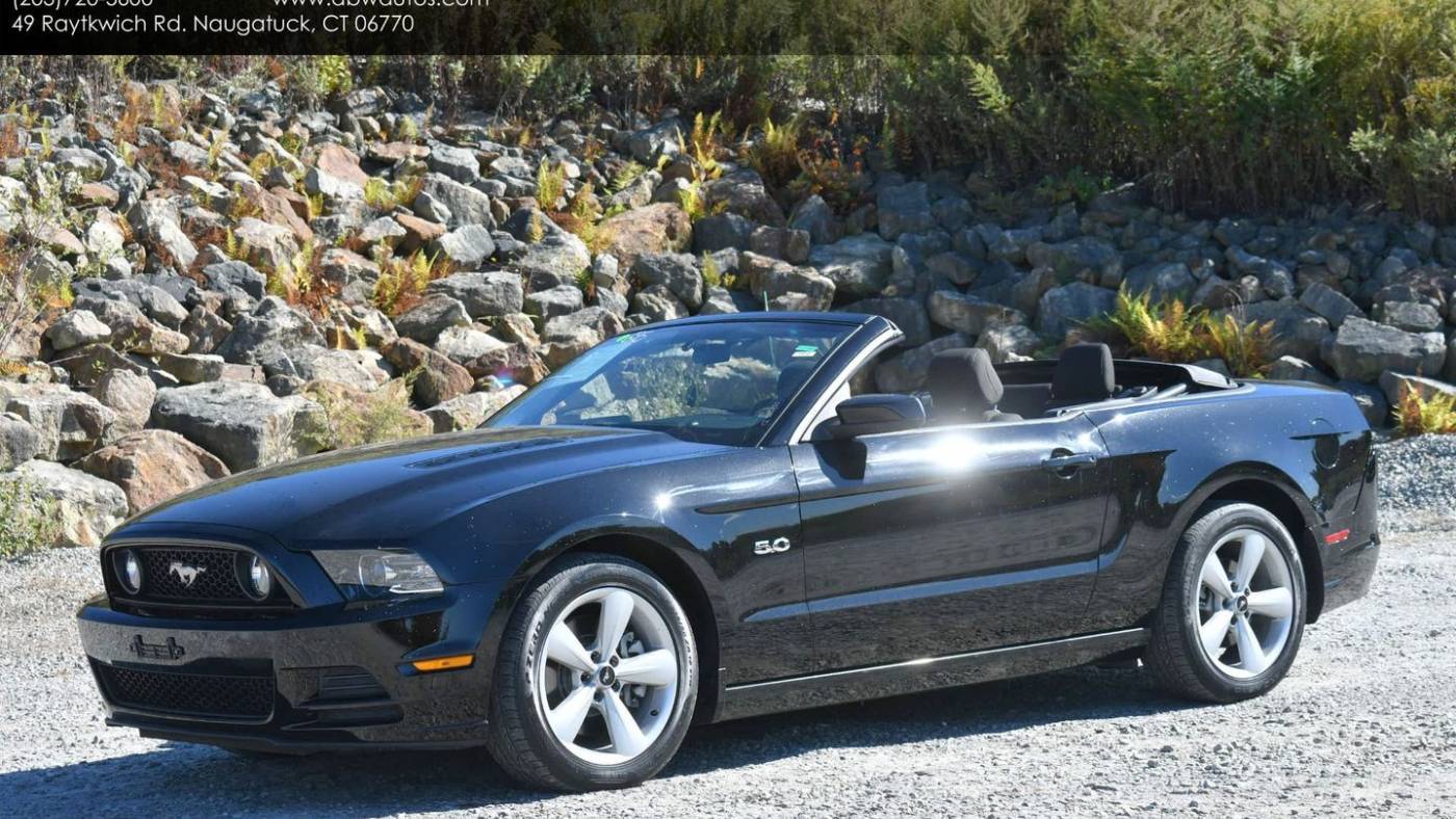 2013 Ford Mustang GT — Convertible — 22,200 mi — Naugatuck, CT