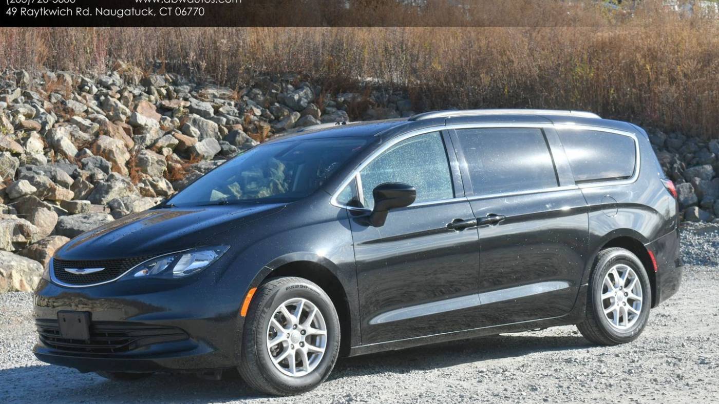 2020 Chrysler Voyager LXI — Minivan — 89,500 mi — Naugatuck, CT