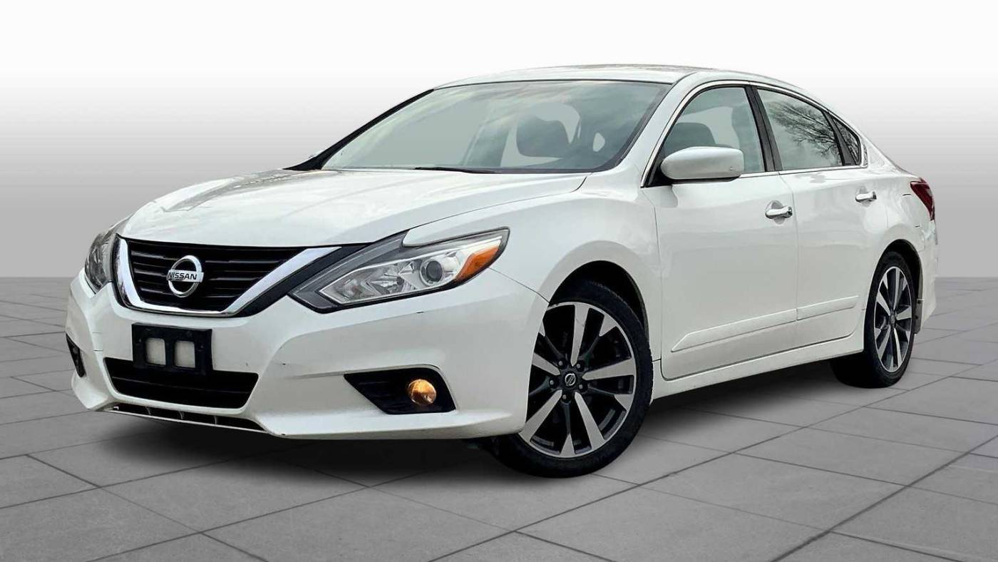 2017 Nissan Altima 2.5 SR — Sedan — 119,447 mi — Merriam, KS
