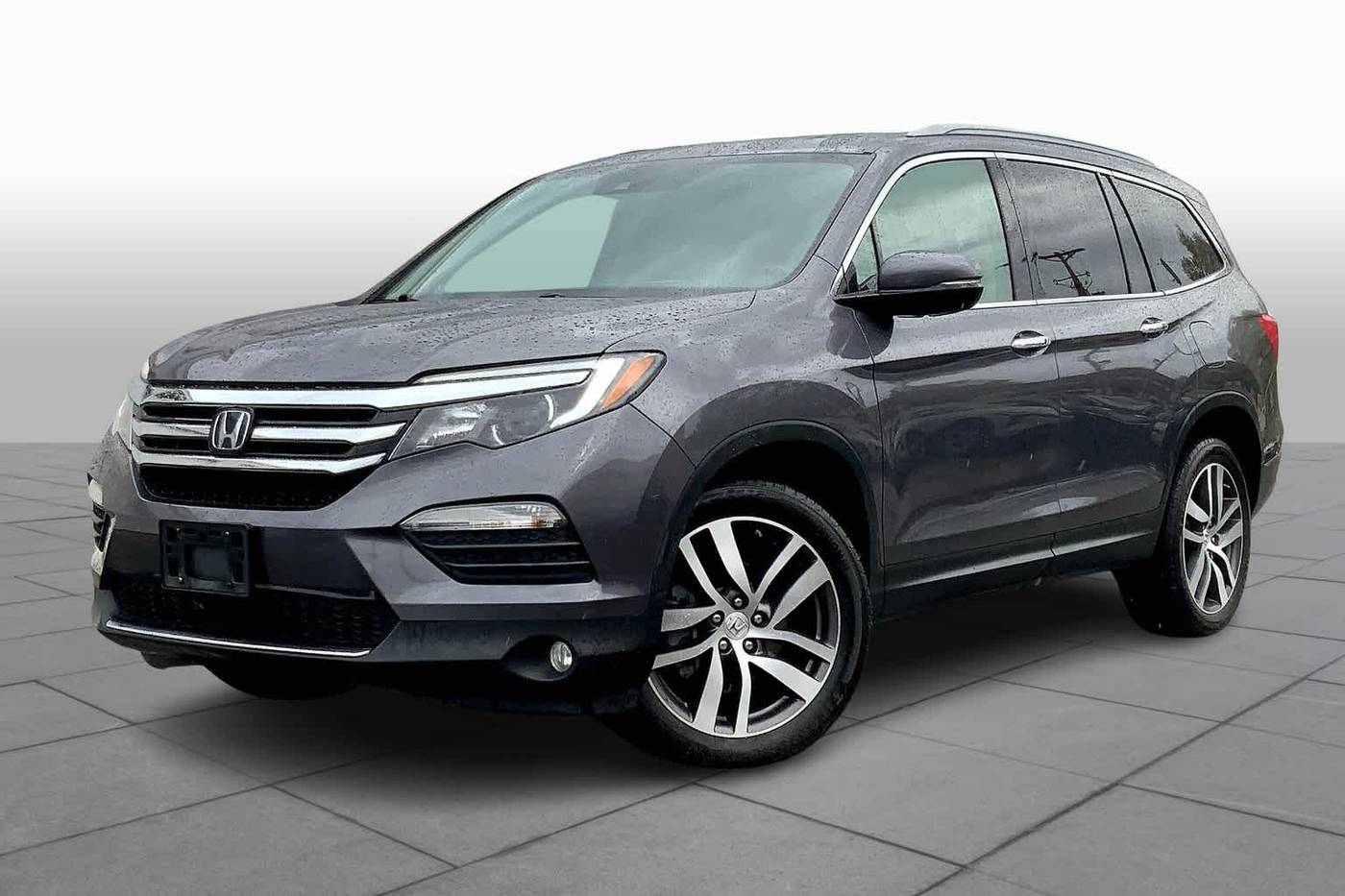 2018 Honda Pilot Touring — SUV — 126,301 mi — Merriam, KS