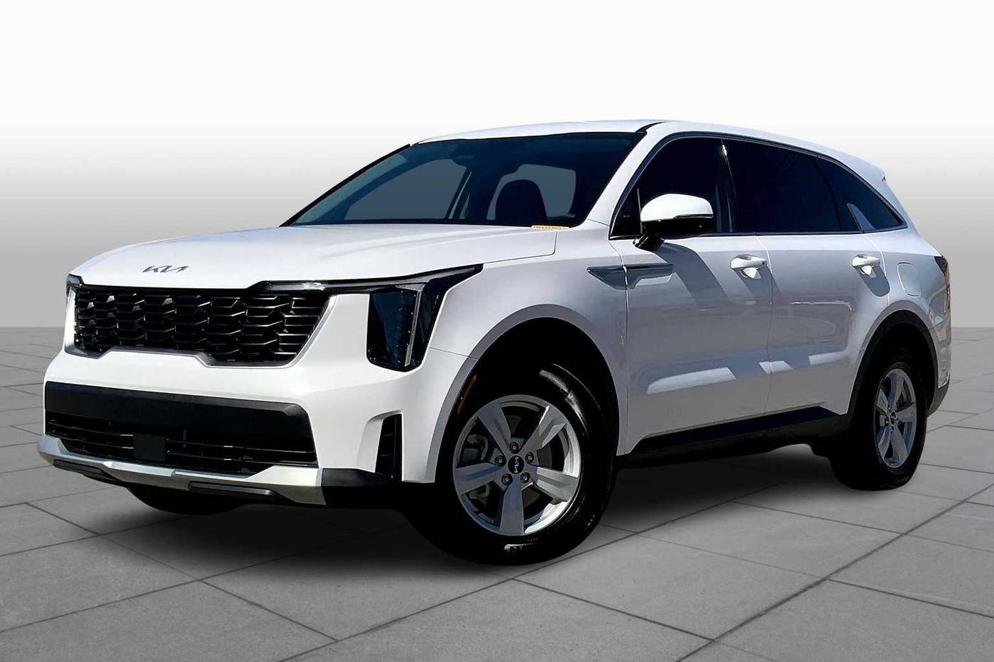 2024 Kia Sorento LX — SUV — 3,297 mi — Merriam, KS