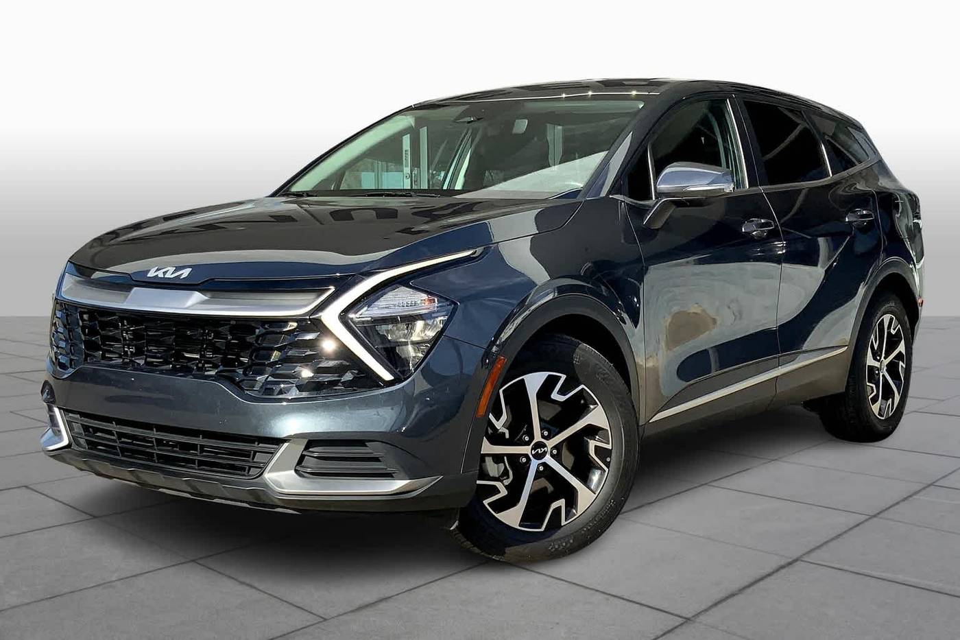 2023 Kia Sportage EX — SUV — 24,745 mi — Merriam, KS