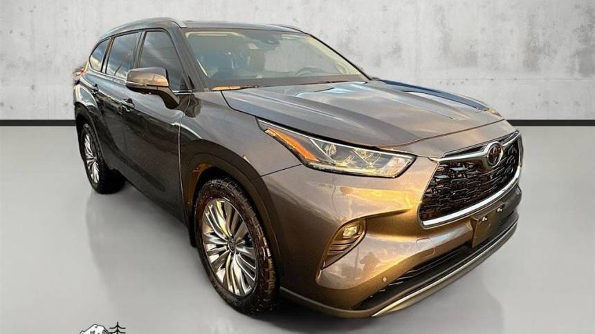 2024 Toyota Highlander Platinum — SUV — 8,118 mi — Kent, WA