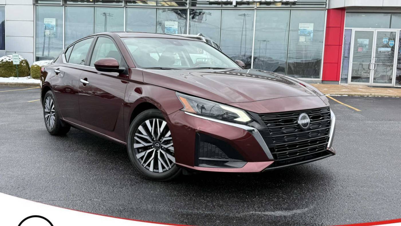 2023 Nissan Altima SV — Sedan — 70,002 mi — Schererville, IN